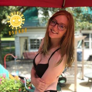 Meet your Posher, Felicity